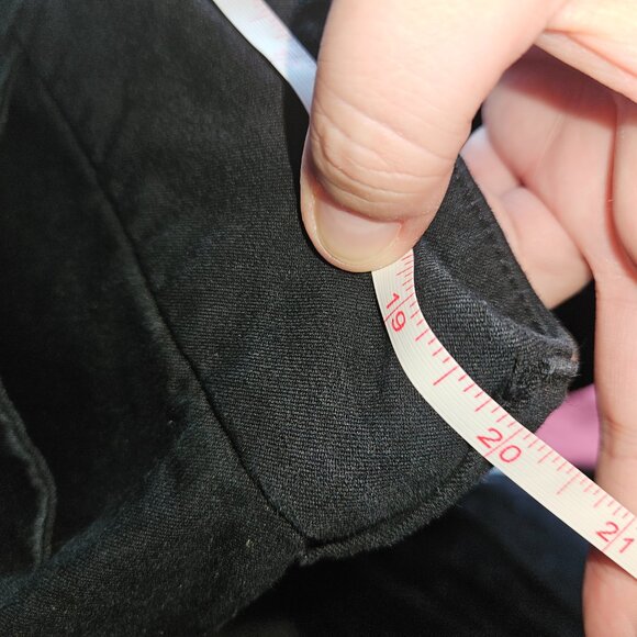 Old Navy High-Rise Never-Fade Pixie Size 18 - Picture 4 of 5